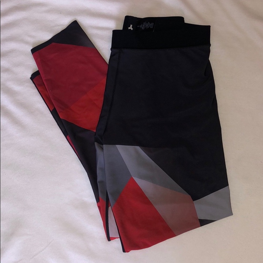 UltraCor colorblock leggings
